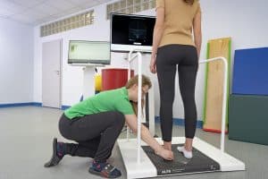 Performing the Romberg test with Alfa for objective, data-driven balance asessments